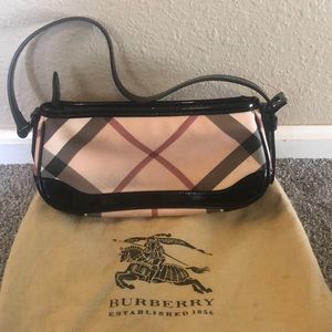Burberry small nova check baguette